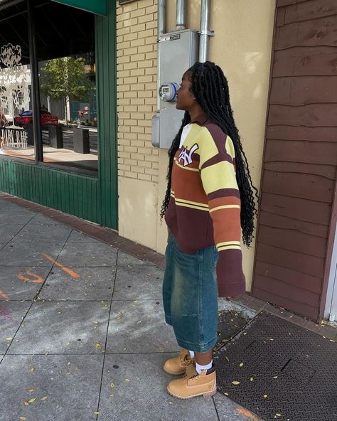 90s Timberlands Outfit, Timberlands Outfit, 2000 Outfits, Timberlands, Outfit Inspo Fall, Locs, Streetwear Fashion, Fashion Inspo Outfits, Fall Outfits