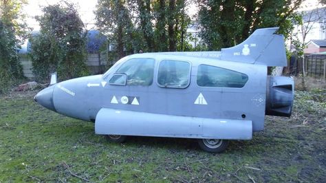 One of the more creative uses I’ve seen of an Beechcraft Baron airplane fuselage is this motorized “car shuttle type thing” (to quote the seller) that is listed for auction here on eBay UK. Bidding is currently... more» Beechcraft Baron, Airplane Car, Reverse Trike, Weird Cars, Motorcycle Design, A Plane, Long Time Ago, Good Job, Motorhome