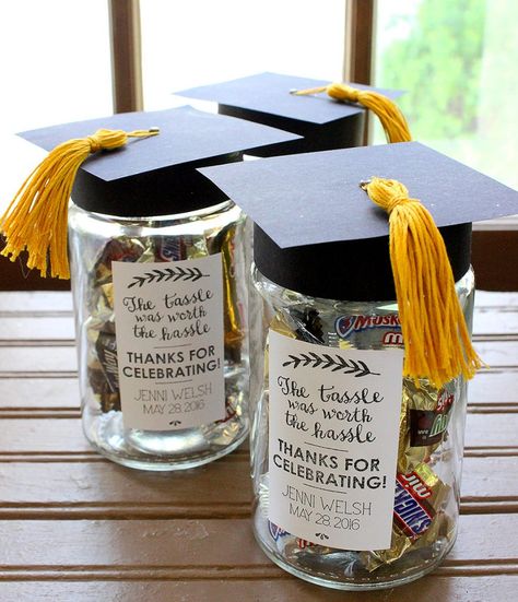 Diy Graduation Gifts, Senior Graduation Party, Graduation Party High, Graduation Party Diy, Graduation Party Centerpieces, Straw Flags, Graduation Party Planning, Graduation Party Themes, College Graduation Parties