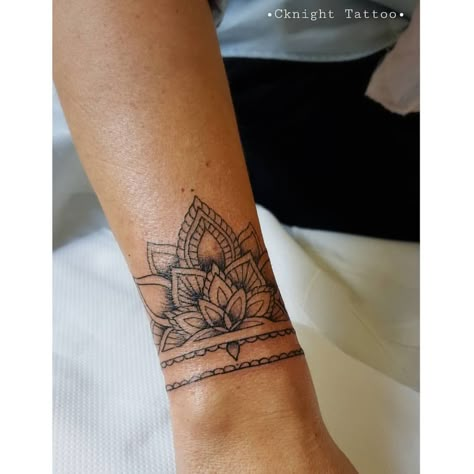 Arm Quote Tattoos, Wörter Tattoos, Unique Tattoos For Women, Cuff Tattoo, Simple Tattoos For Women, Tattoo Placements, Meaningful Tattoos For Women, Inspiration Tattoos, Small Wrist Tattoos