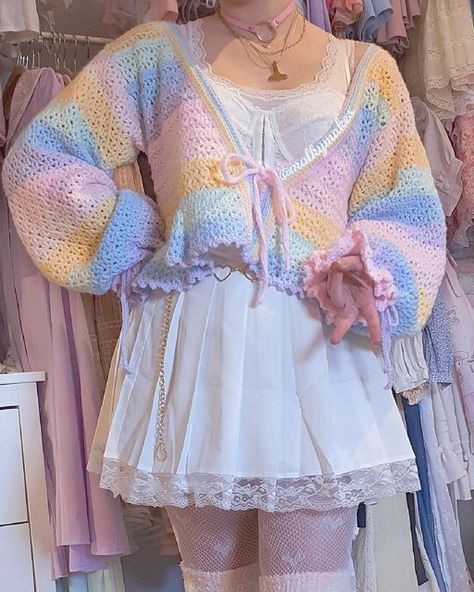 Cute Knitted Cardigan, Pastel Crochet Patterns, Tiffany Cardigan Crochet, Pastel Crochet Clothes, Korean Crochet Outfits, Sanrio Crochet Clothes, Crochet Cardigan Cute, Kawaii Crochet Blanket, Kawaii Crochet Cardigan