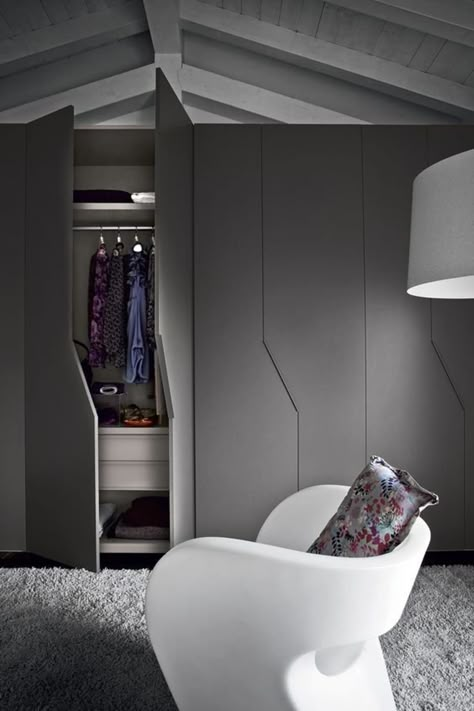 Wardrobe Design Sliding Doors, Dressing Room Vanity, Vanity Wardrobe, Closet Armoire, Ideas Armario, Bedroom Closet Doors, Armoire Storage, Bedroom Wardrobe Design, Room Vanity