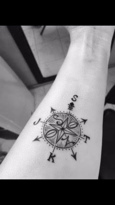 Compass Tattoo Ideas, Kid Name Tattoo, Mommy Tattoos, Bunny Tattoos, Tattoo Now, Tattoos Geometric, Tattoo Photography, Initial Tattoo, Space Tattoo