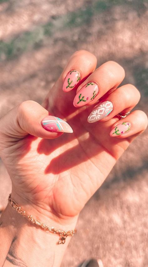 Cactus Nails, Trends In 2023, Vegas Nails, Diy Nail Art, Christmas Nail Designs, Nail Art Ideas, Fall Makeup, Beautiful Lips, Us Nails