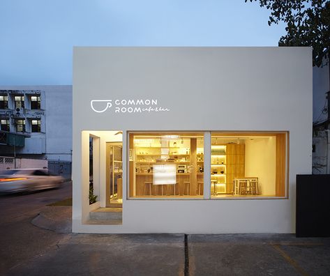 party space design has created a simple white construction for common room cafe in bangkok. Vitrine Design, Cafe Exterior, Small Coffee Shop, Small Cafe Design, Interior Design Minimalist, Coffee Shop Interior Design, Cafe Concept, Design Café, Storefront Design