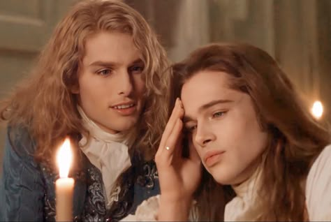 Interview With The Vampire 1994 Lestat, Louis And Lestat 1994, Lestat And Louis 1994, Vampire Painting Victorian, The Vampire Chronicles Fanart, Tom Cruise Lestat, 2000s Vampire Aesthetic, 1800s Vampire, Lestat 1994