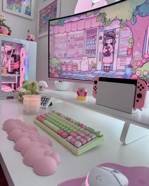 Pink And Green Setup, Pink Green Gaming Setup, Cute Gaming Desk Setup, Gaming Setup 2 Monitors, Pink And Green Gaming Setup, Gameing Set Up, White Set Up, Cool Pc Setups, Pink And White Gaming Setup