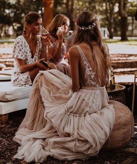 Breath-taking Boho Wedding Dresses Can’t Miss Wedding Dress Backs, Bridesmaid Dresses Boho, Dresses Romantic, Boho Bridesmaid, Back Wedding Dress, Bohemian Wedding Dress, Bohemian Bride, Dresses Dresses, Long Wedding Dresses