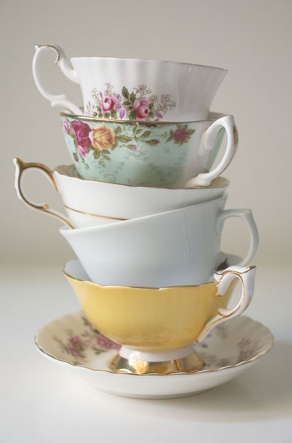 tea cups Stacked Tea Cups, Madeline Hatter, English Tea Cups, Pretty Tea Cups, Tea Cups And Saucers, Vintage Teacups, Teapots And Cups, Vintage Cups, China Tea Cups