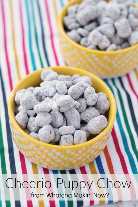 Cheerio Puppy Chow - no chex, no problem! Use cheerios to make this classic treat. Recipe Using Cheerios, Cheerios Snacks, Puppy Chow Cookies, Coated Peanut, Cheerio Treats, Cheerios Recipes, Puppy Chow Christmas, Puppy Chow Chex Mix Recipe, Chex Mix Puppy Chow