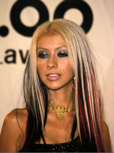 Christina Aguilera 2000s, 2000s Makeup Looks, 2000s Hair, Club Makeup, Elegantes Makeup, Dag Make Up, Y2k Makeup, Scene Makeup, Mekap Mata