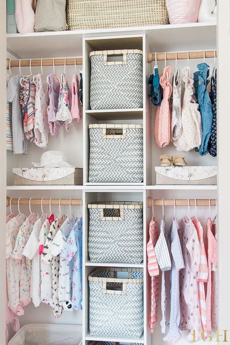 Custom Nursery Closet Organizer on a Budget Nursery Organisation, Girls Closet Organization, Kids Closets, Closet Nursery, Nursery Diy Projects, Small Nursery, Nursery Closet Organization, Baby Closet Organization