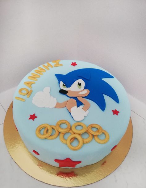 Simple Sonic Cake, Birthday Cake Sonic, Sonic Pasta, Sonic Birthday Party, Sonic Birthday Cake, Sonic Face, Sonic Cake, Sonic Birthday Parties, Sonic Birthday