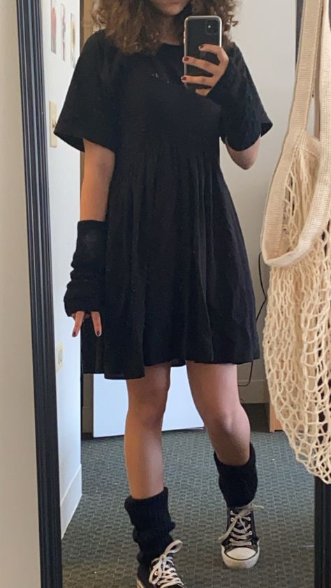 Dress Alternative, Vestidos Grunge, Alt Dress Outfits, Grunge Sundress, Grunge Dress Outfit, Black Sleeveless Emo Style Dress, Black Emo Summer Dress, Black Harajuku Dress For Alternative Fashion, Grunge Dresses