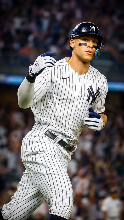 Yankees Baseball Players, Tyler Glasnow, Baseball Aesthetic, Mlb Yankees, Go Yankees, Baseball Wallpaper, Gleyber Torres, Jim Brown, Reggie Jackson