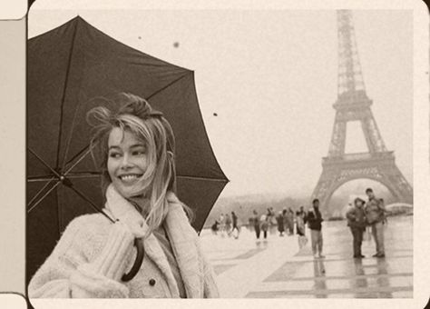 Glamour Quotes, Paris Dream, Paris Vibes, Paris Girl, Parisian Life, Paris Aesthetic, Living In Paris, Claudia Schiffer, The Eiffel Tower