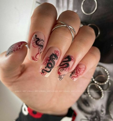 Nail Dragon Design, Nails Dragon Design, Nails With Dragon Design, Nails With Dragon, Dragon Nails Designs, Nails Dragon, Dragon Nail Art, Uñas Nail Art, Stamp Nails