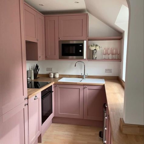 Save this pin for stunning pink kitchen decor ideas that bring a fun and feminine touch to your space. Elevate your home with these creative design inspirations! #PinkKitchen #HomeDecor #InteriorDesignIdeas Pink And Wood Kitchen, Pink Cabinets Kitchen, Pink Kitchen Cabinets, Pink Kitchen Ideas, Pink Kitchens, Pink Cabinets, Pink Kitchen Decor, Patterned Tile Backsplash, Gold Faucet