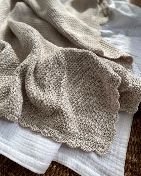 Neutral baby blankets