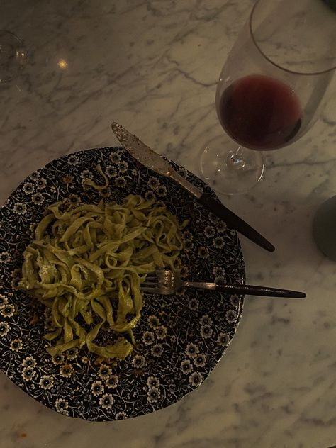 Pesto Pasta Aesthetic, Pesto Aesthetic, Pasta Aesthetic, Red Pesto, Pasta Pesto, 2023 Aesthetic, Aesthetic Nyc, Black Bowl, Pesto Pasta