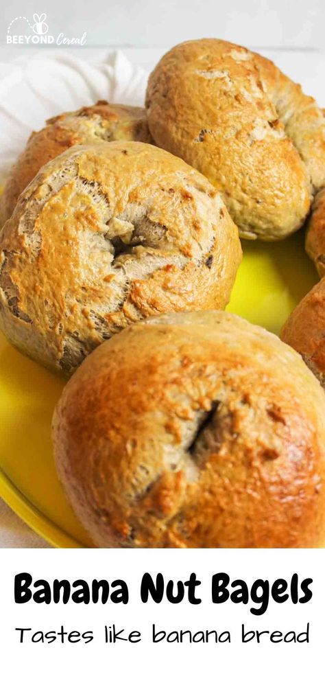 Breakfast just got better with homemade banana bread bagels. With crunchy walnuts, chewy bagel, and spiced banana flavor in every bite, these bagels are a perfect addition to your morning routine. Made with ripe bananas, these tasty homemade bagels are a combination of your favorite breakfast foods. You're going to love these chewy, soft, and easy bagels! Banana Bagel Recipe, Fruit Bagel Recipe, Hawaiian Bagel Recipes, Banana Bread Bagels, Spinach Bagel Recipe, Sourdough Bagel Recipes, Flavored Bagel Recipe, Unique Bagel Flavors, Bagel Flavor Ideas