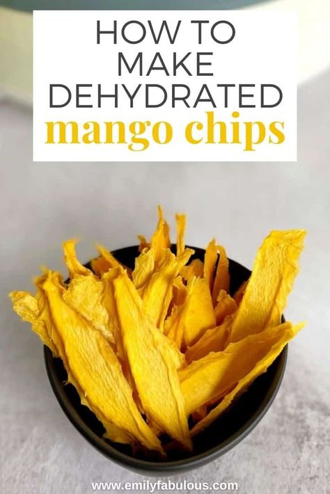 Dehydrating Mango, Dried Fruit Recipe, Dried Mango, Dehydrated Fruit, Cocktail Garnish, Dried Mangoes, Mango Fruit, Mango Recipes, Dehydrated Food