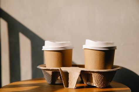 Starting a new business We have got you covered Here are some disposable takeout container ideas for your new business. Takeout Coffee, Biodegradable Cups, Ice Cream Drinks, Starting A New Business, Green Coffee Bean Extract, Light Salad, Java Burn, Container Ideas, Japanese Dessert