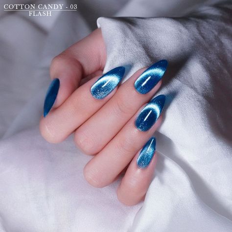 Red White And Blue Cat Eye Nails, Blue Donut Glaze Nails, Trendy Dip Nails 2024, Nails Blue Cat Eye, Azure Blue Nails, Summer Nails Cat Eye, Unquie Nails, 3d Cat Eye Nails, Blue Cats Eye Nails