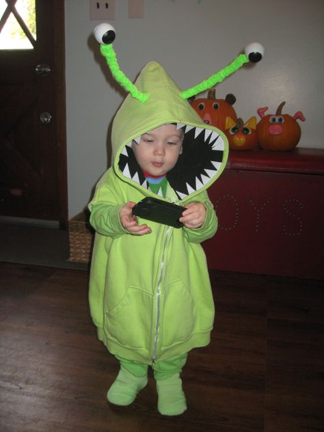 Colour Monster Costume, Diy Monster Costume Kids, Cute Monster Costume, Monster Costume, Homemade Monster Costume, Toddler Monster Costume Diy, Monster Toddler Costume, Toddler Monster Costume, Silly Monster Costume