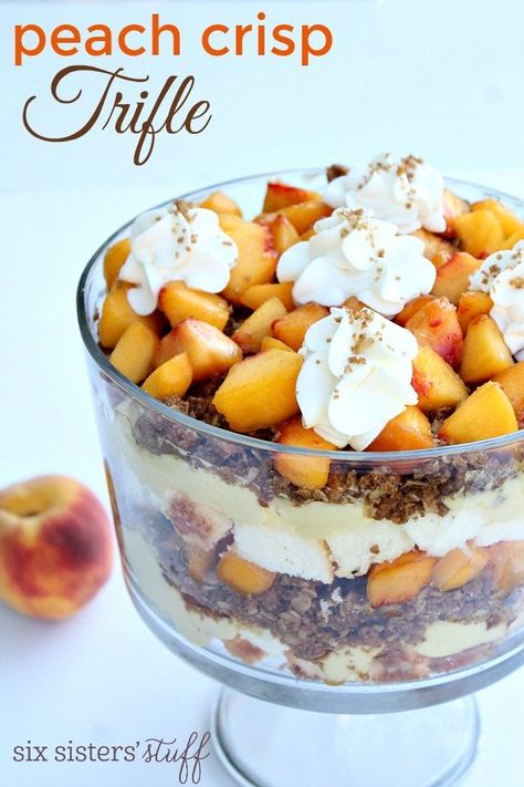 Summer Trifle Recipes, Peach Trifle, Summer Trifle, Trifle Bowl Recipes, Trifle Dessert Recipes, Fruit Trifle, Berry Trifle, Trifle Pudding, Trifle Dish