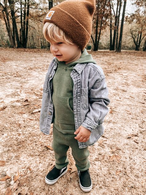 Boy Toddler Winter Outfits, Toddler Boys Winter Outfits, Elementary Boy Outfits, Toddler Boy Style Summer, Toddler Boy Church Outfit, Cute Toddlers Boys, Winter Baby Boy Outfits, Baby Summer Outfits Boy, Fall Toddler Outfits Boy