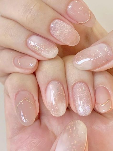 shimmery nude ombre nails Elegant Nails Classy Korean, Wedding Nails For Bride Asian, Neutral Nails Korean, Korean Nail Gel Design, Simple Nail Designs Korean, Classy Korean Nails, Minimal Bridal Nails, Short Nail Rhinestone Design Ideas, Wedding Nails Korean