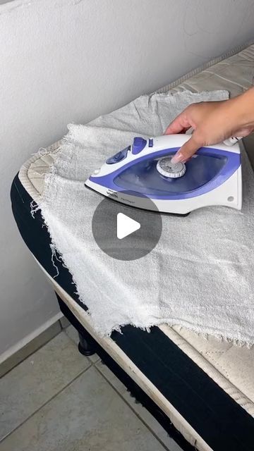 Clean Stained Mattress, Clean Stains Off Mattress, How To Clean A Stained Mattress, Cleaning Stains On Mattress, Cleaning Your Mattress, How To Clean Bed Mattress, Mattress Cleaning Hacks, How To Remove Stains From Mattress, How To Get Stains Out Of Mattress