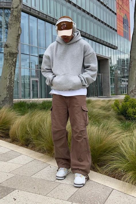 Cargo Outfit Men, Fall Outfits Men Streetwear, Blue Jeans Outfit Men, Brown Pants Outfit, Hoodie Outfit Men, Outfits Men Streetwear, Brown Streetwear, Jeans Outfit Men, Pants Outfit Men