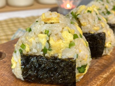 Egg Sushi Recipe, Chicken Teriyaki Onigiri, Spam And Egg Onigiri, Onigiri Beef, Brown Rice Onigiri Recipe, Shrimp Onigiri Recipe, Dessert Onigiri, Korean Onigiri, Quick Japanese Recipes