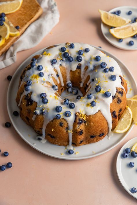 Blueberry And Lemon Bundt Cake, Bundt Cake Blueberry, Quiche, Essen, Easy Lemon Blueberry Bundt Cake, Summer Bundt Cake, Birthday Bundt Cake, Lemon And Blueberry Cake, Blueberry Bundt Cake Recipes