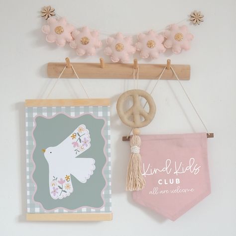 I was hoping to launch some new products on my website tonight, but kids 🤪 So whilst I’m uploading over the next few days I thought I’d give you a little sneak peak 👀 Fabric Wall Hanging, Teacher Cards, Poster Hanger, Hanging Banner, New Baby Cards, Kids Club, Sneak Peak, Gingham Print, Christmas Fabric