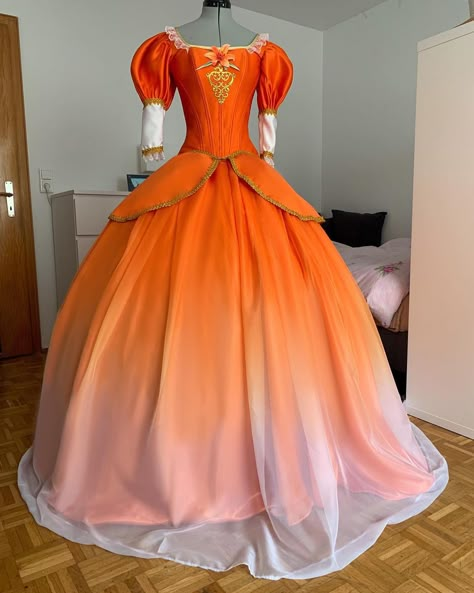 Barbie Dresses In Real Life, Barbie Princess Dress, Barbie Cosplay, Barbie 12 Dancing Princesses, Nostalgia Childhood, 12 Dancing Princesses, Barbie Dresses, Barbie Costume, Princess Cosplay