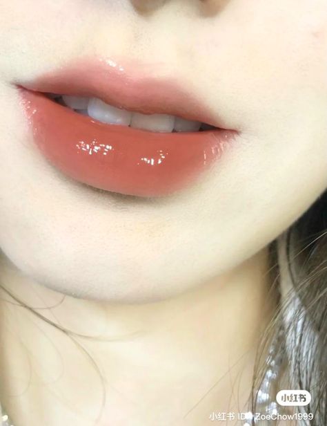 Heavy Lower Lips Aesthetic, Heavy Lower Lip, Lips Claim, Douyin Lip, Heart Shaped Lips, Small Lips, Lower Lip, Lip Shapes, Full Lips