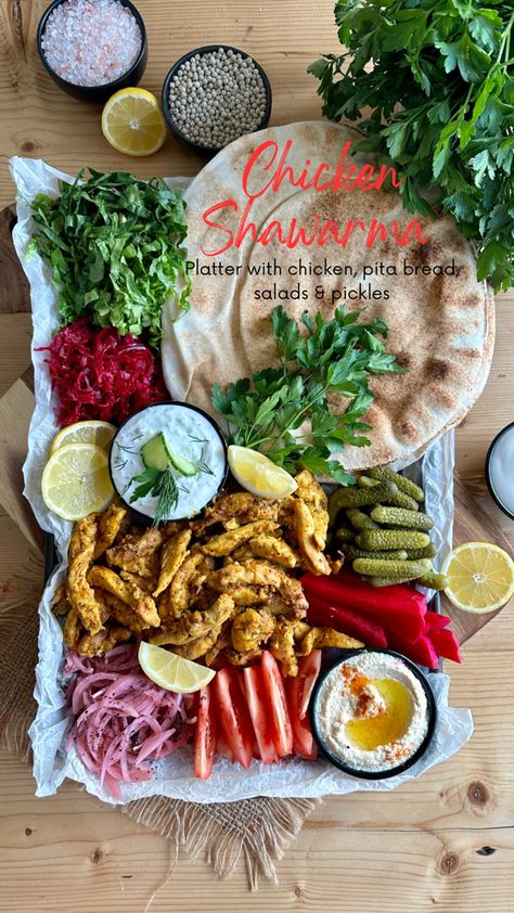 Shawarma platter Shawarma Bar Party, Shawarma Platter Ideas, Chicken Shwarma Side Dishes, Chicken Shawarma Sides, Ramadhan Recipe, Holistic Cooking, Shawarma Platter, Best Chicken Shawarma, Shawarma Food