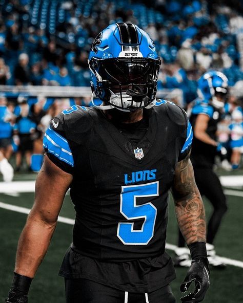 Lions Nfl Wallpaper, David Montgomery Lions, Lions Wallpaper Nfl, Detroit Lions Aesthetic, Nfl Players Aesthetic, Detroit Lions Funny, Nfl Pfp, Nfl Drip, Bills Wallpaper