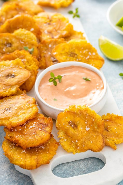 Ketchup Dip, Tostones Recipe, Fried Plantain Recipe, Puerto Rican Style, Nicaraguan Food, Costa Rican Food, Recetas Puertorriqueñas, Arroz Con Gandules, Fried Plantains