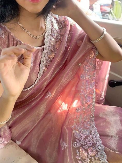 Desi Coquette Core, Pink Desi Aesthetic, Pink Saree Aesthetic, Pink Indian Aesthetic, Pink Traditional Dress, Aesthetic Saree, Pink Sarees, Pink Saree Blouse, Free Size Blouse