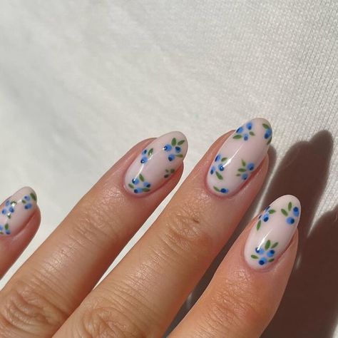 Rachel’s Beauty on Instagram: "Blueberries 🫐🌿☁️✨  • Prep @officialnavyprofessional  • Products Used- @the_gelbottle_inc  #RachelsBeauty #nailart #NailInspo #TheGelBottle #ScratchMagazine #NavyProTools #Missguided  #TheSoleWomens #Sundaysets #NailItDaily #NailItMag #prettylittlething #isawitfirst #asos #NailitMagazine #SpringNails #summernails #swirlnails #frenchnails #gelnails #nails2024 #TheSalonMagUK #autumnalnails #houseoftgb #autumnnails #blueberrynails" Europe Nails, Summery Nails, Soft Nails, Short Acrylic Nails Designs, Minimalist Nails, Fire Nails, Funky Nails, Pretty Acrylic Nails, Chic Nails