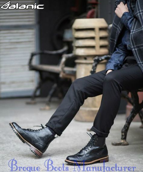 There are about tens and hundreds of different brogue shoe manufacturers / sellers / brands that speak about specializing in these shoes Wingtip Boots, Wingtip Shoes, Brogue Boots, Desert Boot, Boating Outfit, Dapper Gentleman, Sharp Dressed Man, Stylish Men, Wearing Black