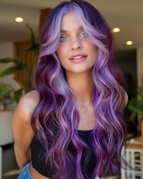 Purple Hair Highlights, Hair Styels, Plum Hair, Hair Mistakes, Violet Hair, Money Piece, Gorgeous Hair Color, Dyed Hair Inspiration, Fantasy Hair