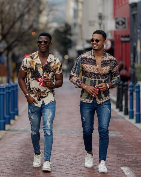 36 Super Cool Summer Outfits For Men To Copy Black Men Casual Outfits, Outfits Black Men, Black Men Casual Style, Man Wardrobe, Men Vacation, Gentlemen Style, Tropical Outfit, Time Clothes, Black Men Fashion Casual