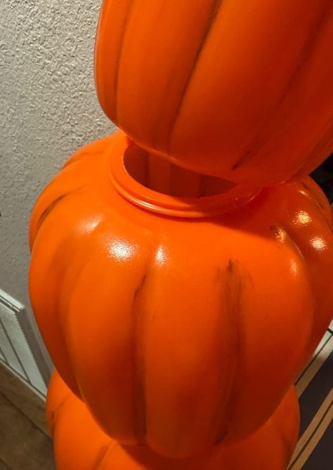 Plastic Pumpkin Crafts Diy, Stackable Pumpkins From Dollar Tree, Stacked Pumpkins Diy, Plastic Pumpkins Crafts, Stacking Pumpkins, Pumpkin Decorating Diy, Diy Pumpkins Crafts, Pumpkin Stack, Dollar Tree Pumpkins