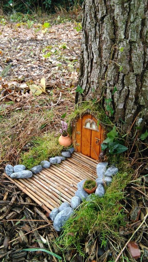 Fairy Tree Houses, Fairy House Diy, Fairy Garden Crafts, Fairy Garden Designs, Faeries Gardens, Fairy Garden Houses, Front Yard Landscaping Ideas, Yard Landscaping Ideas, Wallpaper Pastel