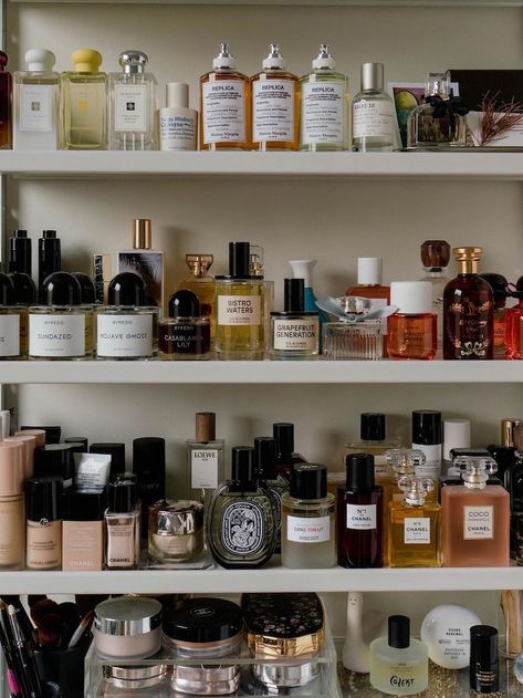 My Fall Fragrance MO in One Word Is "Hygge"—Here Are 15 Scents I'm Eyeing Organisation, Winter Perfume, Citrus Perfume, Dior Jadore, Woody Perfume, Fresh Perfume, Fall Fragrance, Pretty Perfume Bottles, Long Lasting Perfume